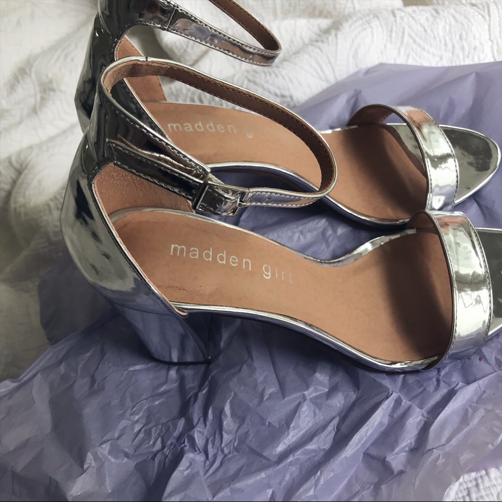 Steve Madden // Madden Girl Silver Heels!